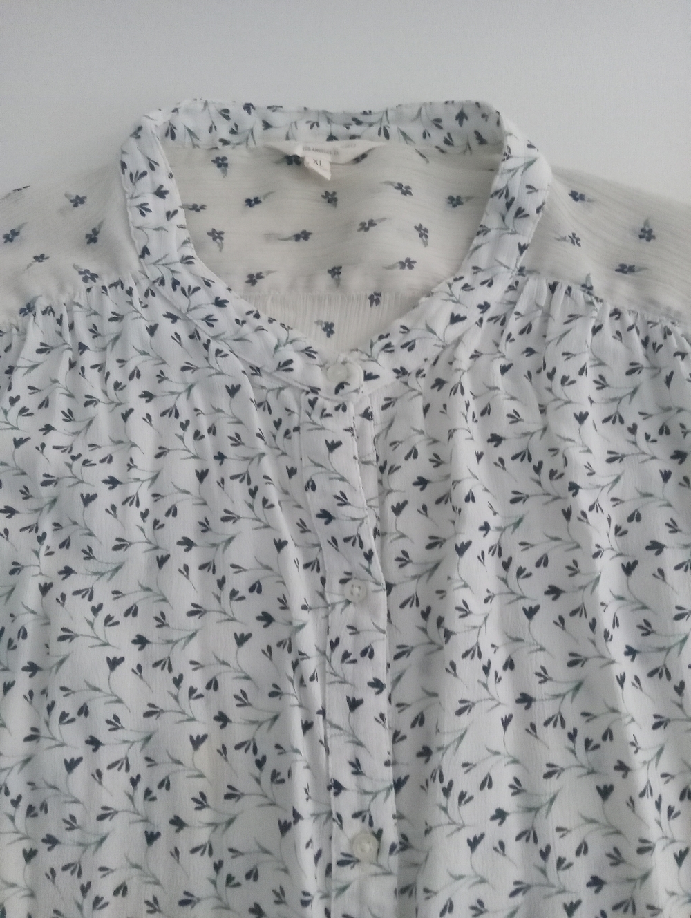 Lucky Brand WOMENS Floral Print Blouse Sheer Back And Sleeves Sz XL - Picture 3 of 6